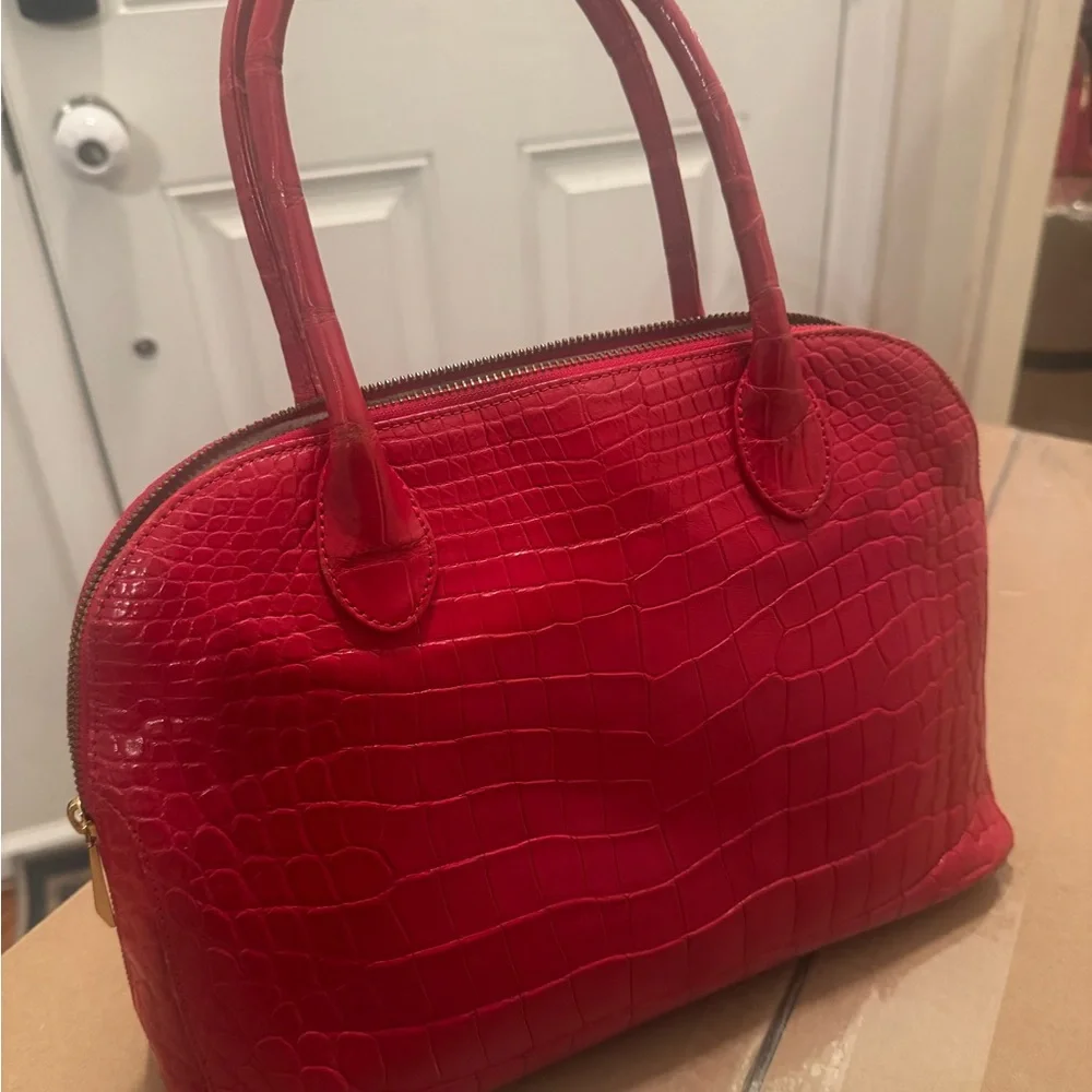 Premium alligator skin leather bag